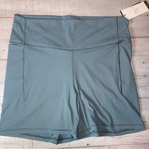 NWT! Women’s Calia Puya Green 5” Inseam Inspire High Rise Bike Short Size  XXL - Picture 15 of 15